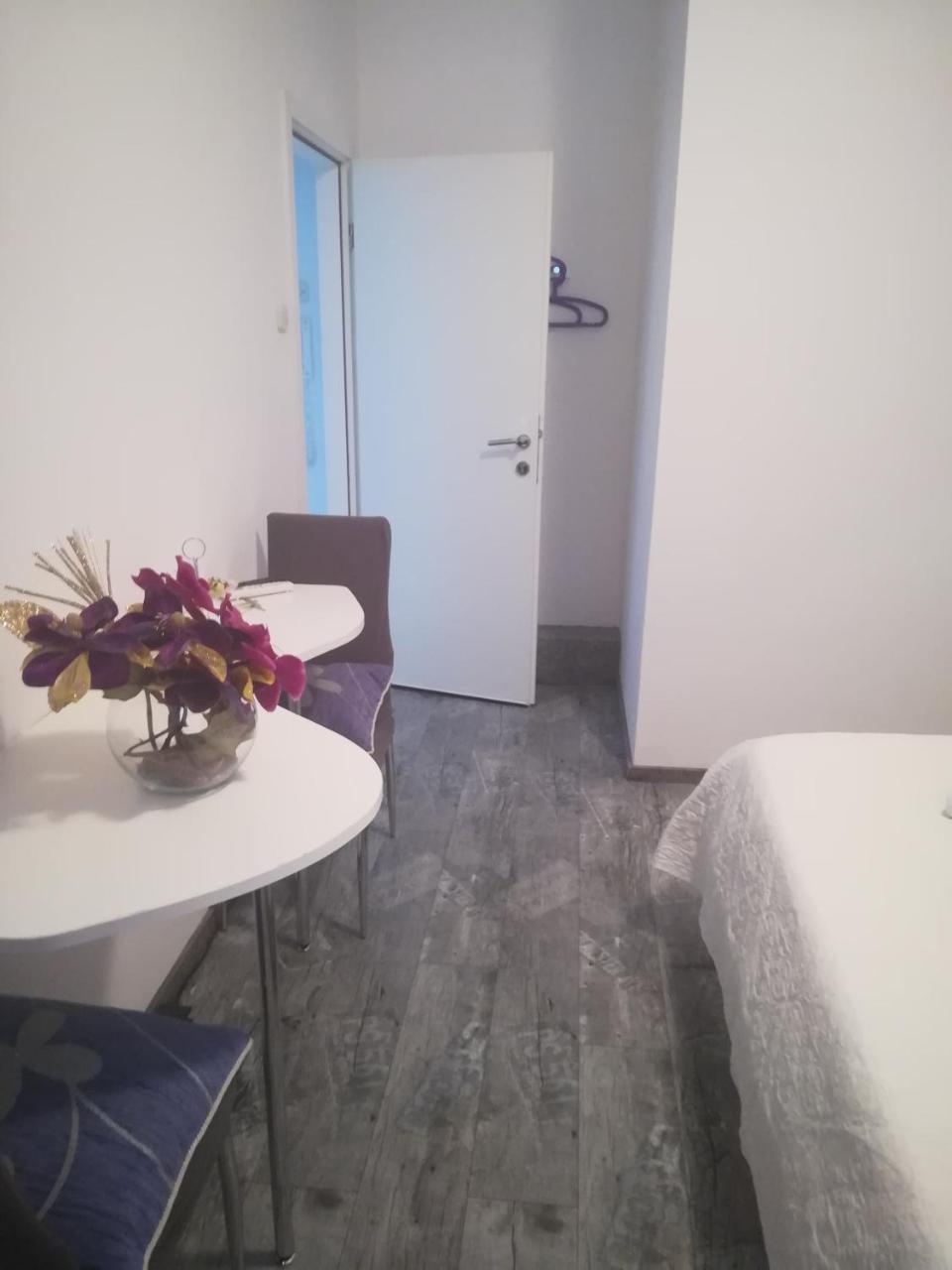 Rooms And Apartment Stambuk Split Eksteriør bilde